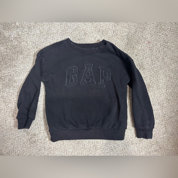 Baby GAP Crewneck Sweatshirt size 4 fleece lined embroidered black - Picture 1 of 3